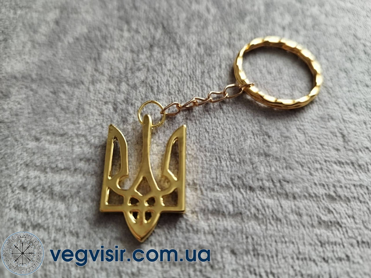 

Брелок трезубец Украины тризуб в золотом цвете