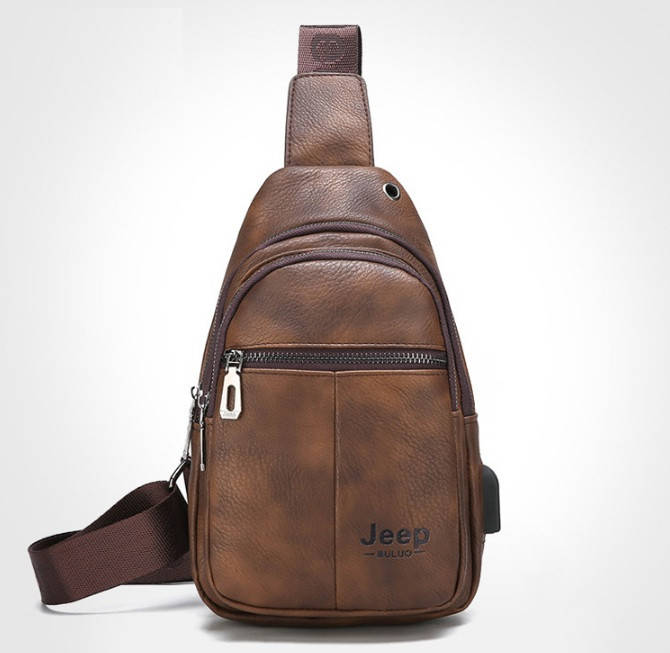 

Мужская сумка бананка на грудь барсетка на плечо кроссбоди Jeep с USB экокожа Темно-коричневый