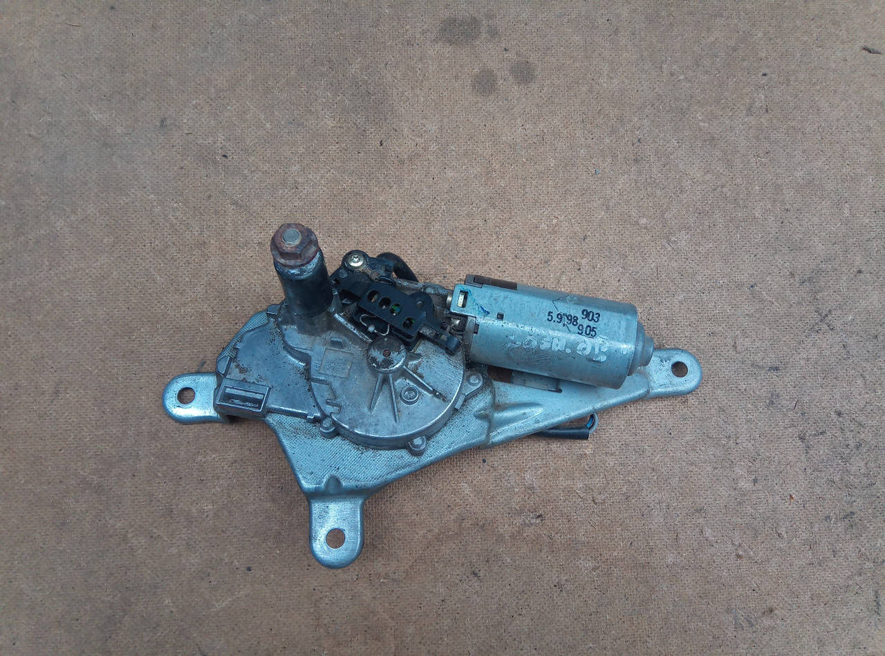 

Моторчик стеклоочистителя (задний) Renault Kangoo 1997-2008 р. Bosch 0 390 206 512 , 7700308805