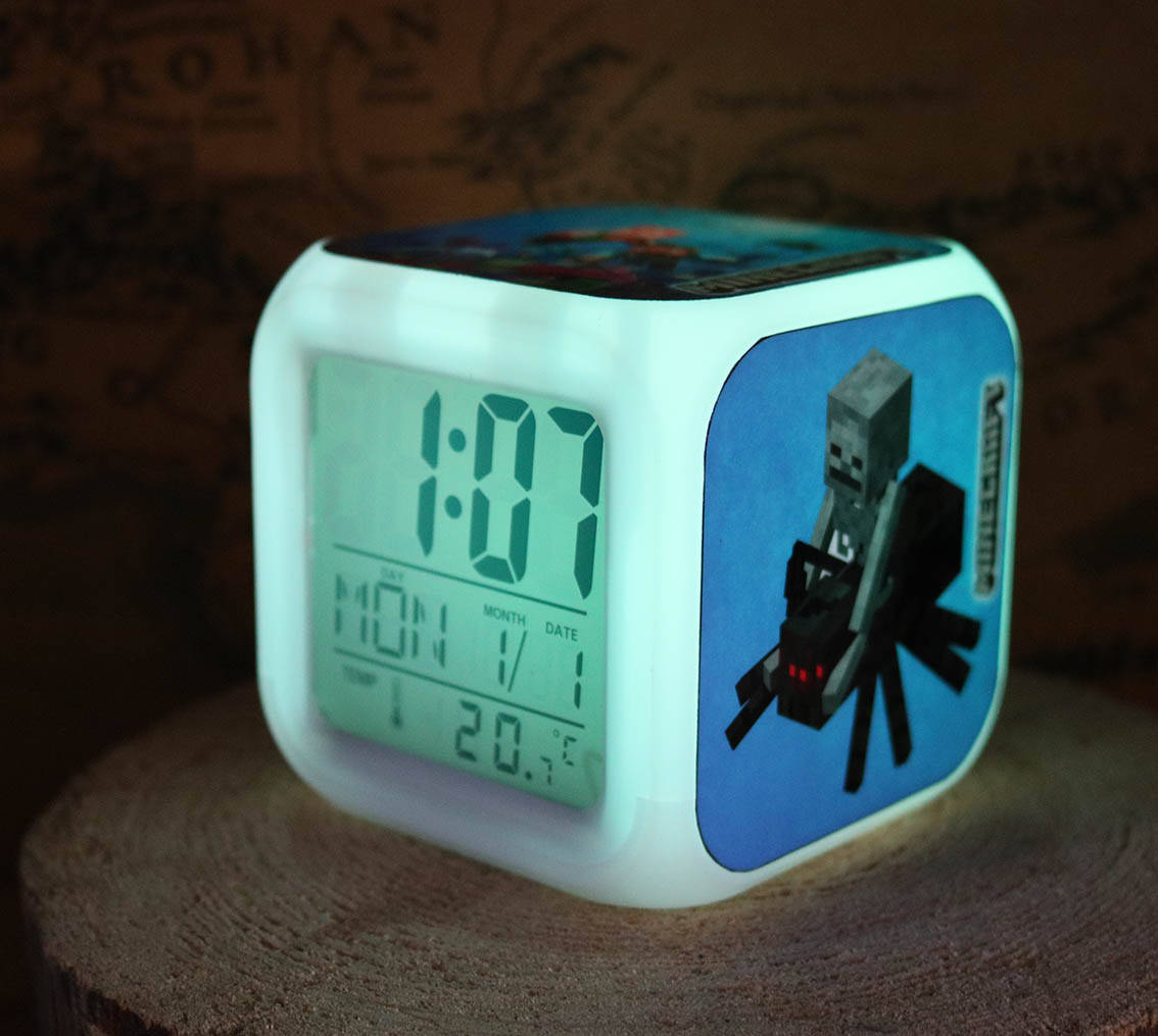 

Настольные часы Майнкрафт "Fight" / Minecraft