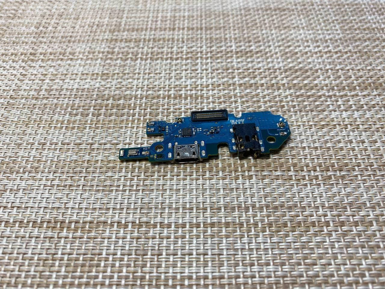 

Нижняя плата USB Samsung Galaxy A10 2019 SM-A105F 2/32GB