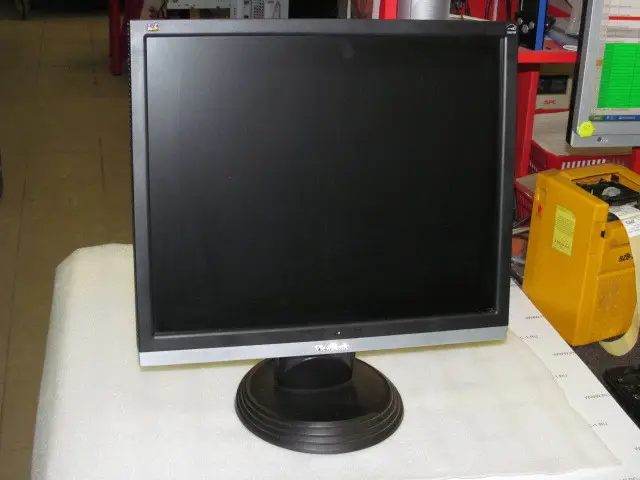 

Б/У, Монитор, 19 дюймов, ViewSonic, в ассортименте