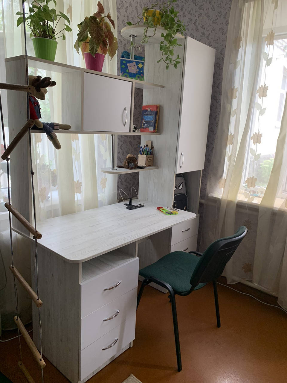 

Стол компьютерный Оскар прямой. Аляска + Нимфея