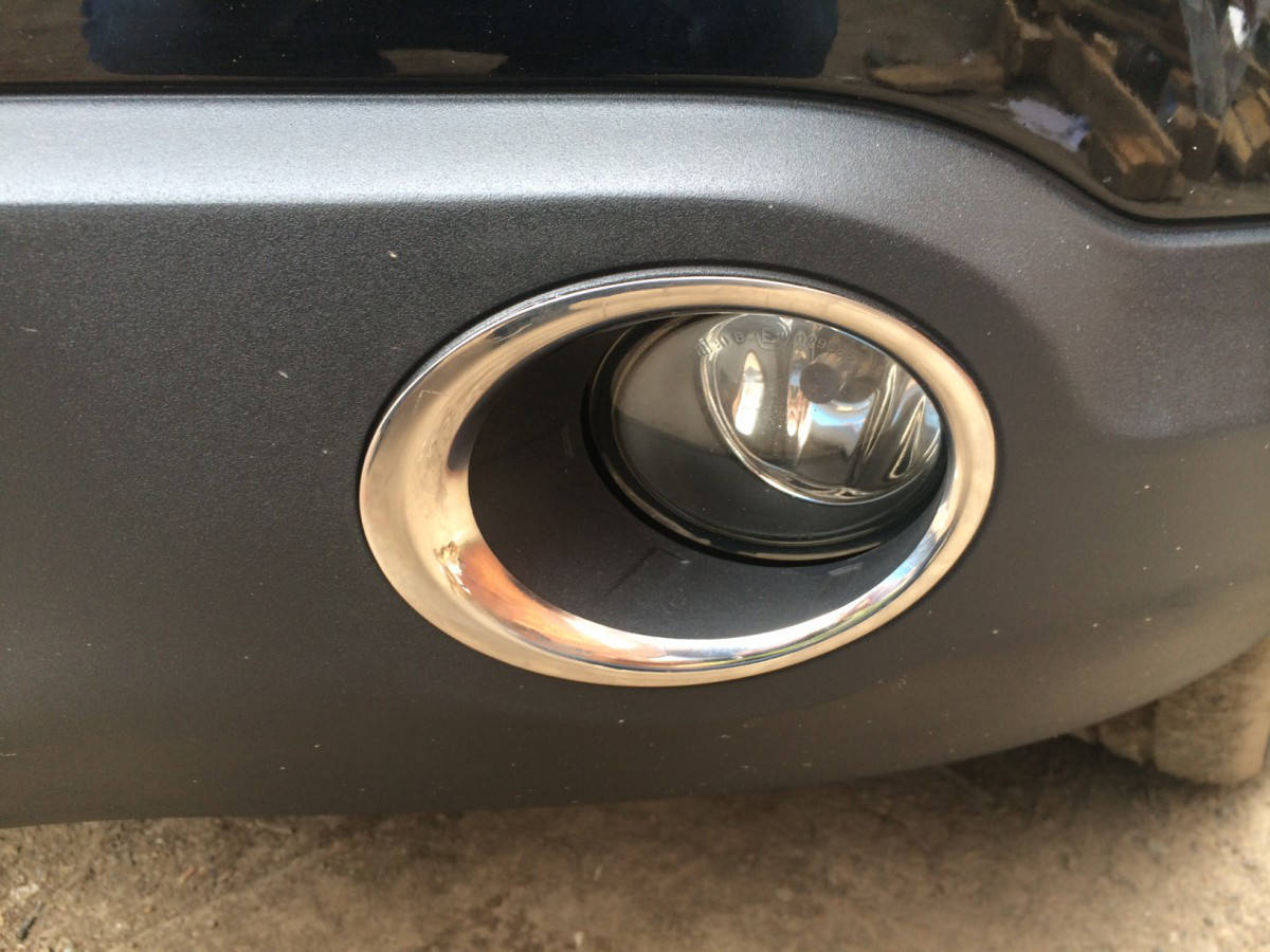 

Nissan Qashqai (2007-2009) Накладки на противотуманки обводка 2шт
