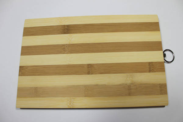 

Доска кухонная (Деревянная/Бамбуковая) 20x30смх1.5см