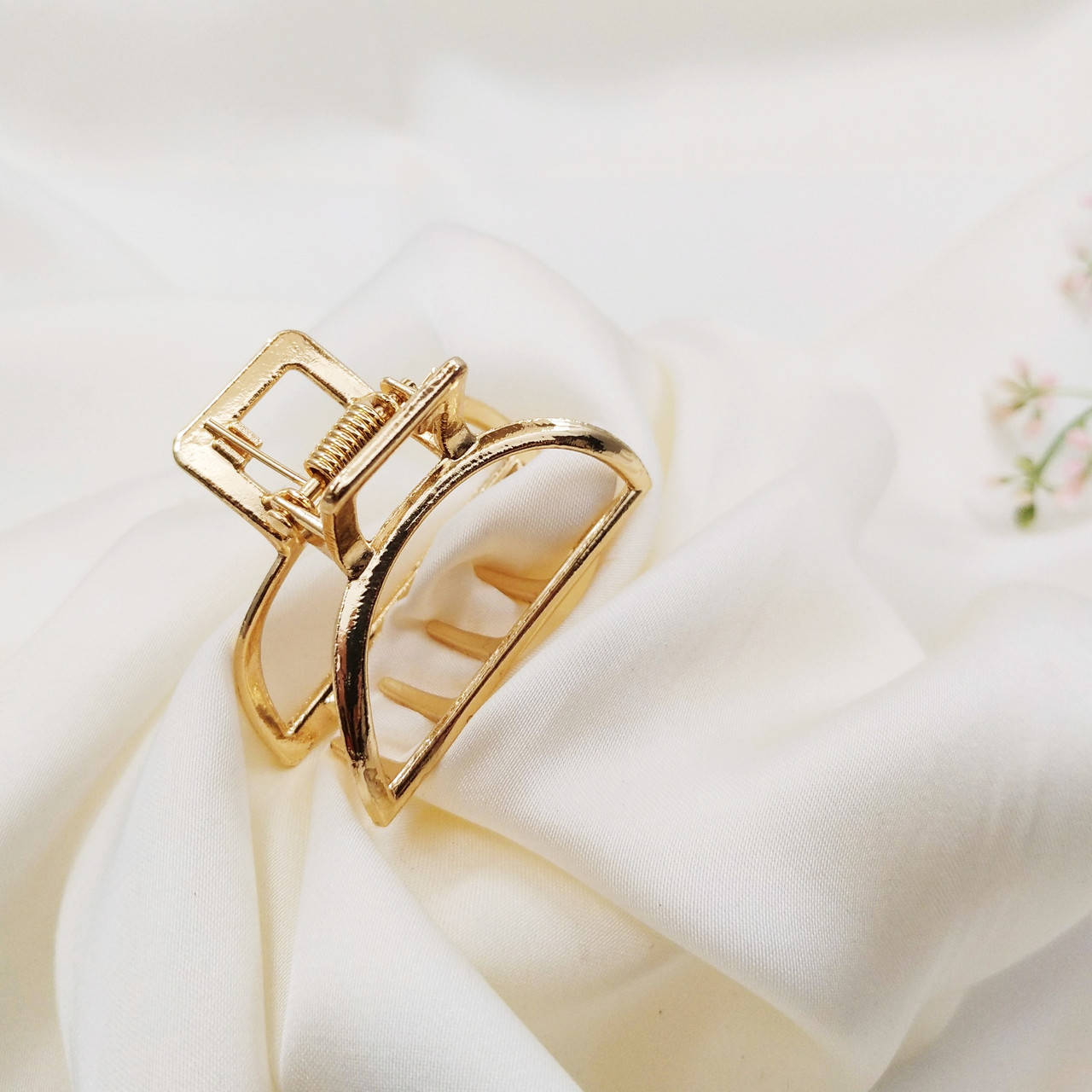 

Краб для волос, цвет золото.