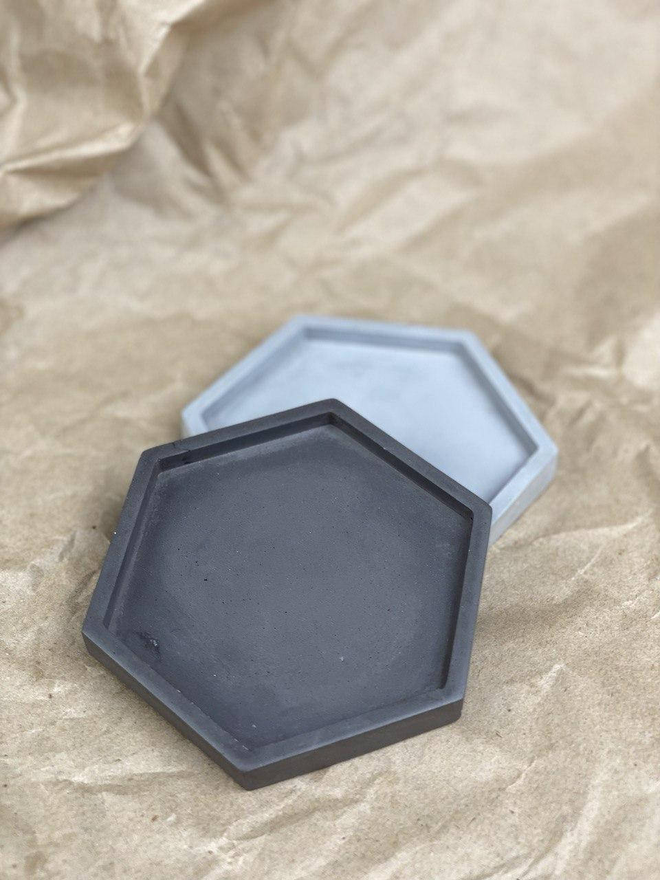 

Набор подставок из органического гипса под украшения, свечи или растения.