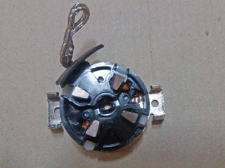 

Щеточный узел стартера ВАЗ 2190 Гранта (ст-р Valeo) Крона