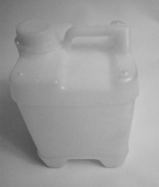 

Канистра 5 л из пищевого пластика квадратная OST-092