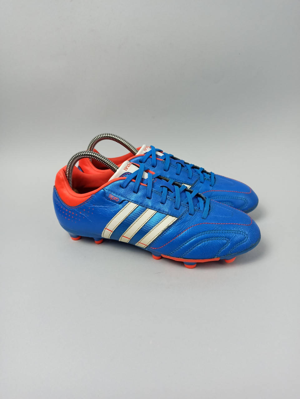 

Бутсы Adidas 11nova Pro Размер 40 (25 см.)