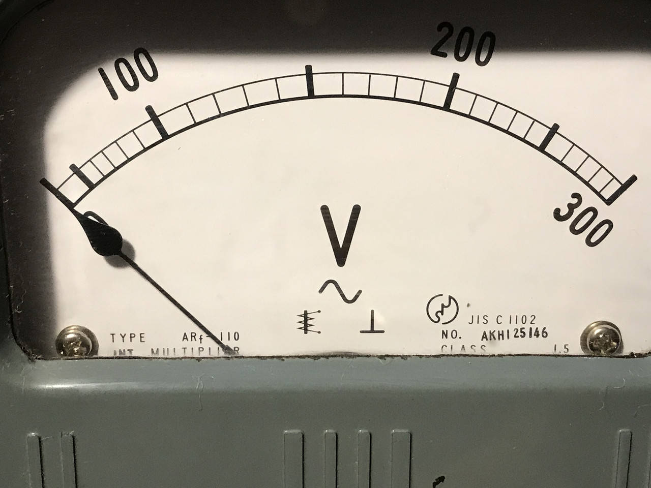 

Вольтметр 300Вольт 120 х 120мм