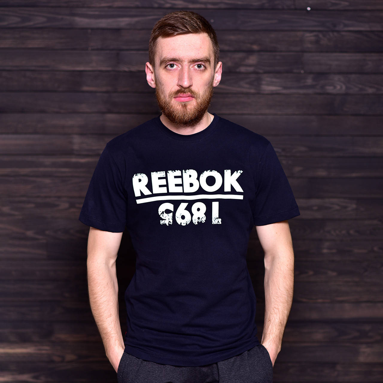 

Чоловіча спортивна футболка Reebok, темно-синього кольору