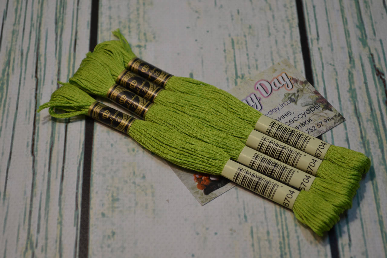 

Мулине Royal Broderie, цвет №704