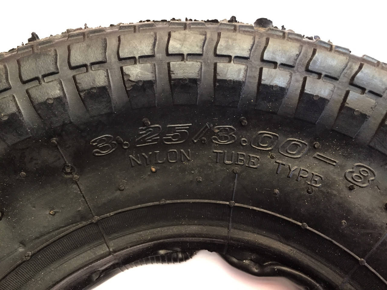 

Покрышка на тачку с камерой 3.25/3.00-8