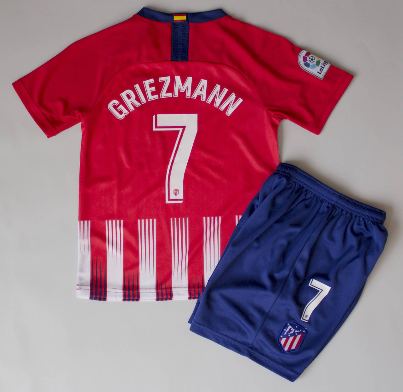 

Форма футбольная Atletico Madrid основная Griezmann 2018-2019