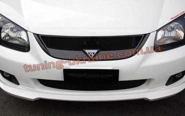 

Решетка радиатора RoadRuns для Kia Cerato 1 2004-2009 седан, Черный