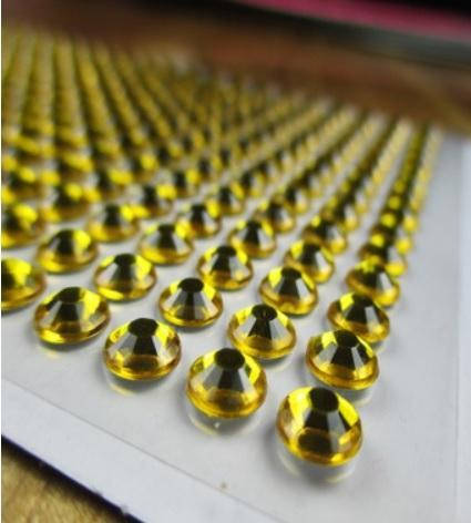 

Клеевой камень на планшете 6 мм(504 шт) желтый