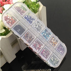

Набор стразов для ногтей в коробке, Разные цвета