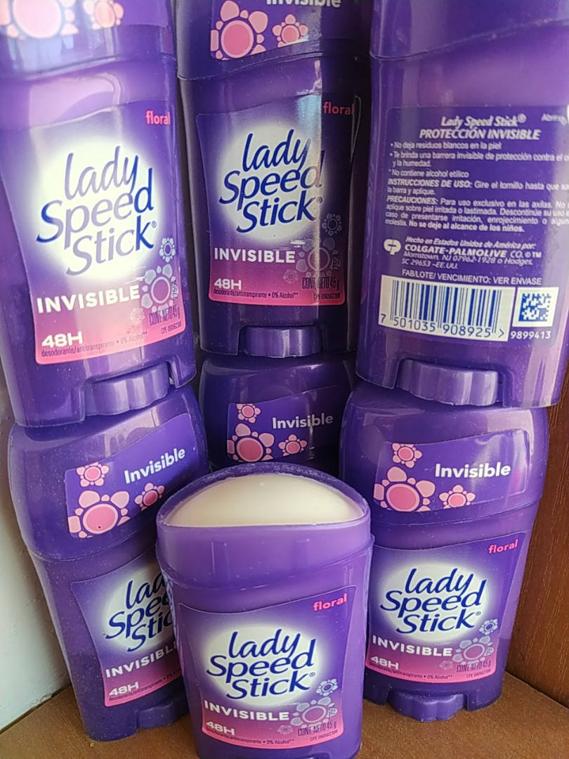 

Дезодорант - антиперспирант Lady Speed Stick Invisible. Европа.