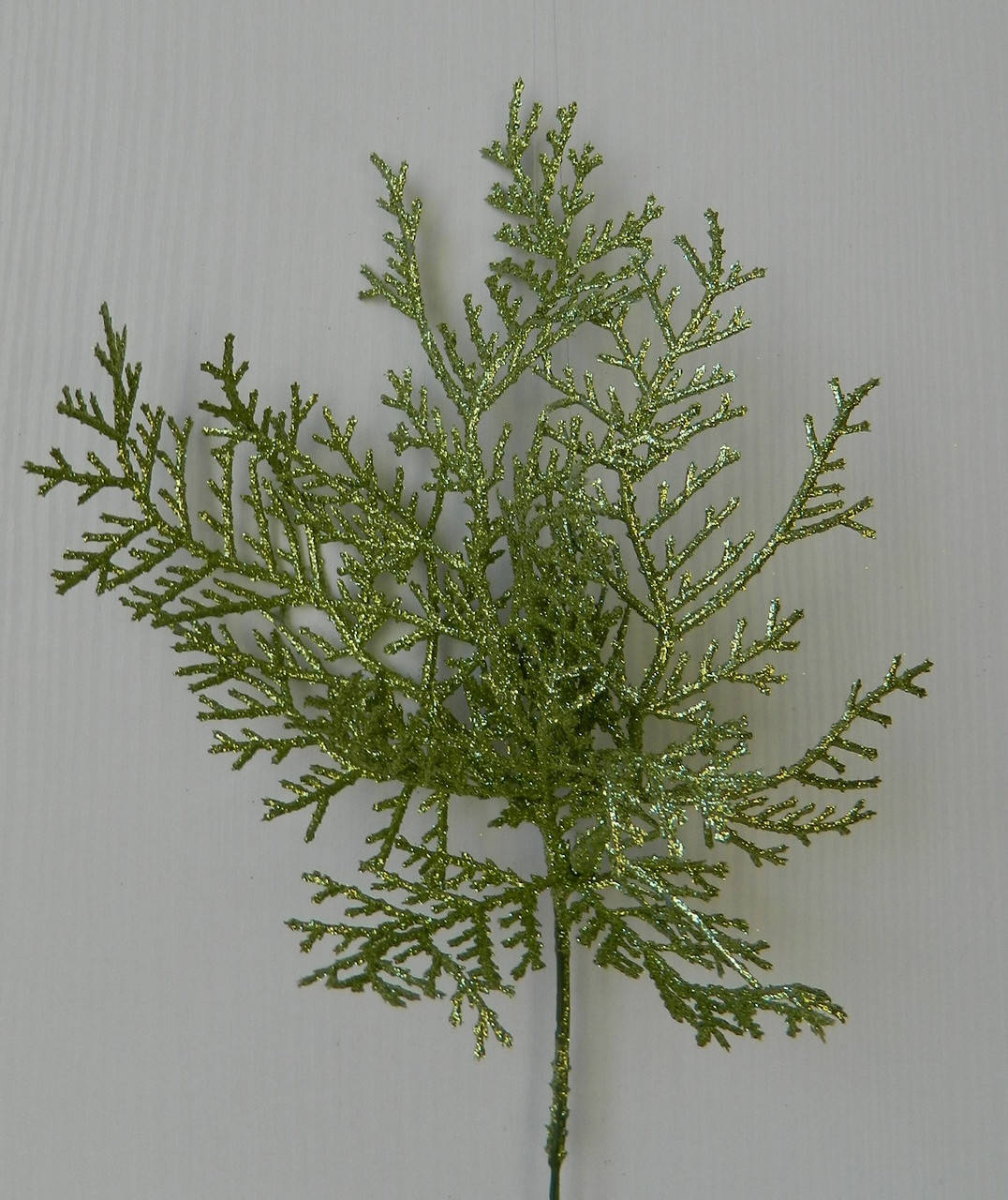 

Новогодняя ветка искусственная H25см зеленая