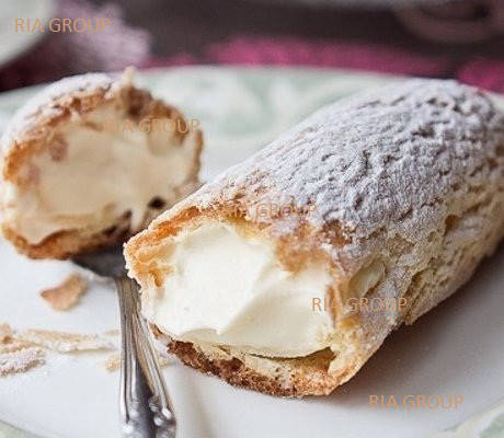 

Начинка для эклеров ПЛОМБИР. Себестоимость:37 грн кг