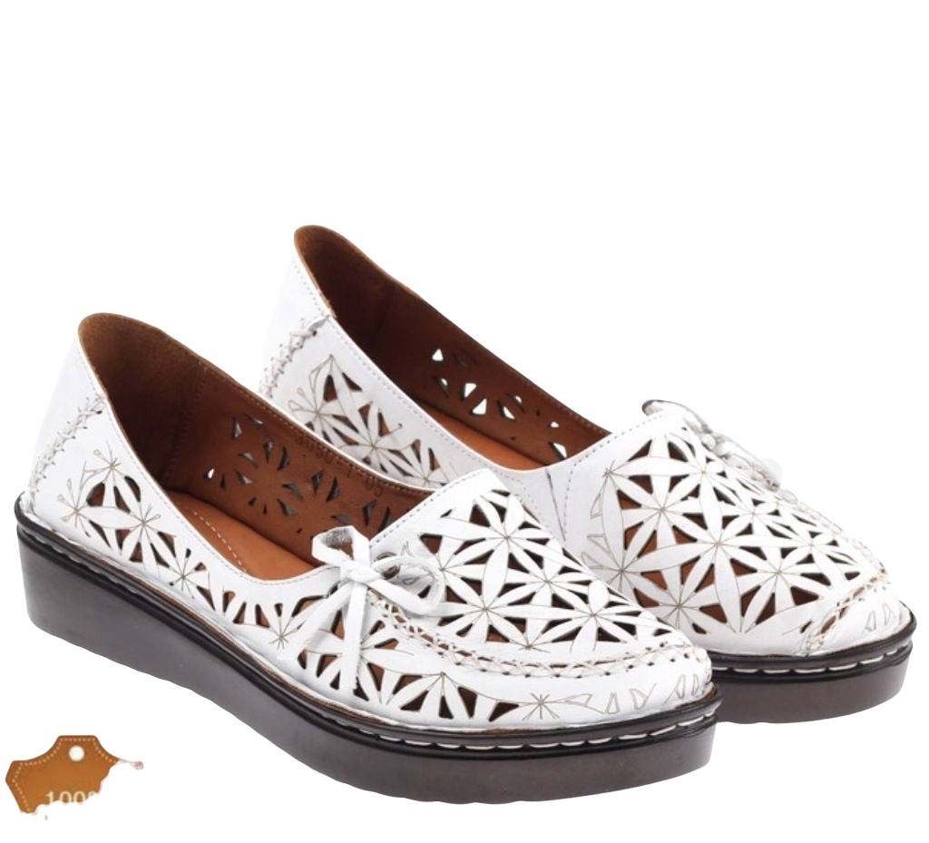 

Балетки женские кожаные 41го размера с перфорацией Anna Lucсi кожаные мокасины