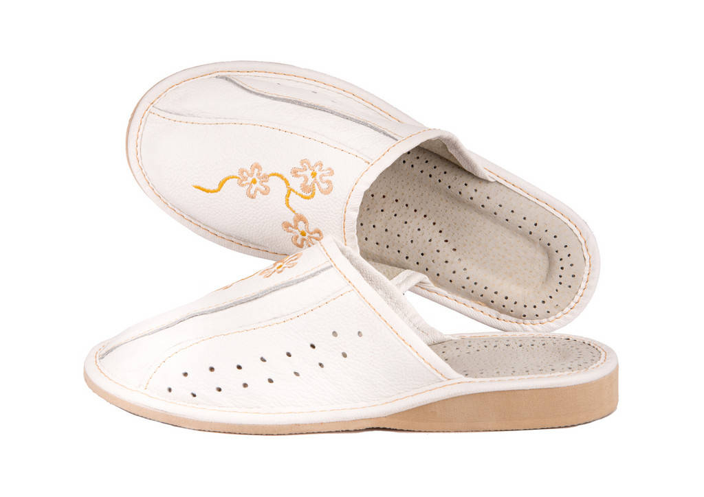 

Тапочки женские летние