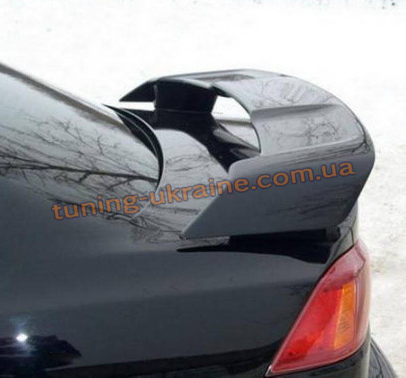 

Спойлер на Mitsubish Lancer X (завод)