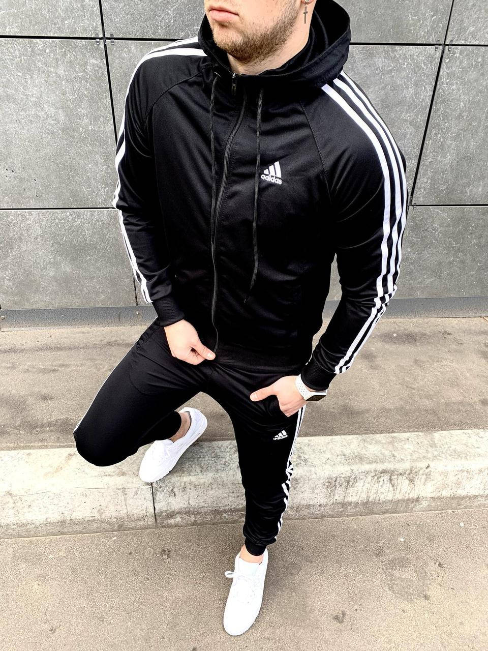 

Мужской спортивный костюм Adidas Адидас с капюшоном черный с полосами Лакоста