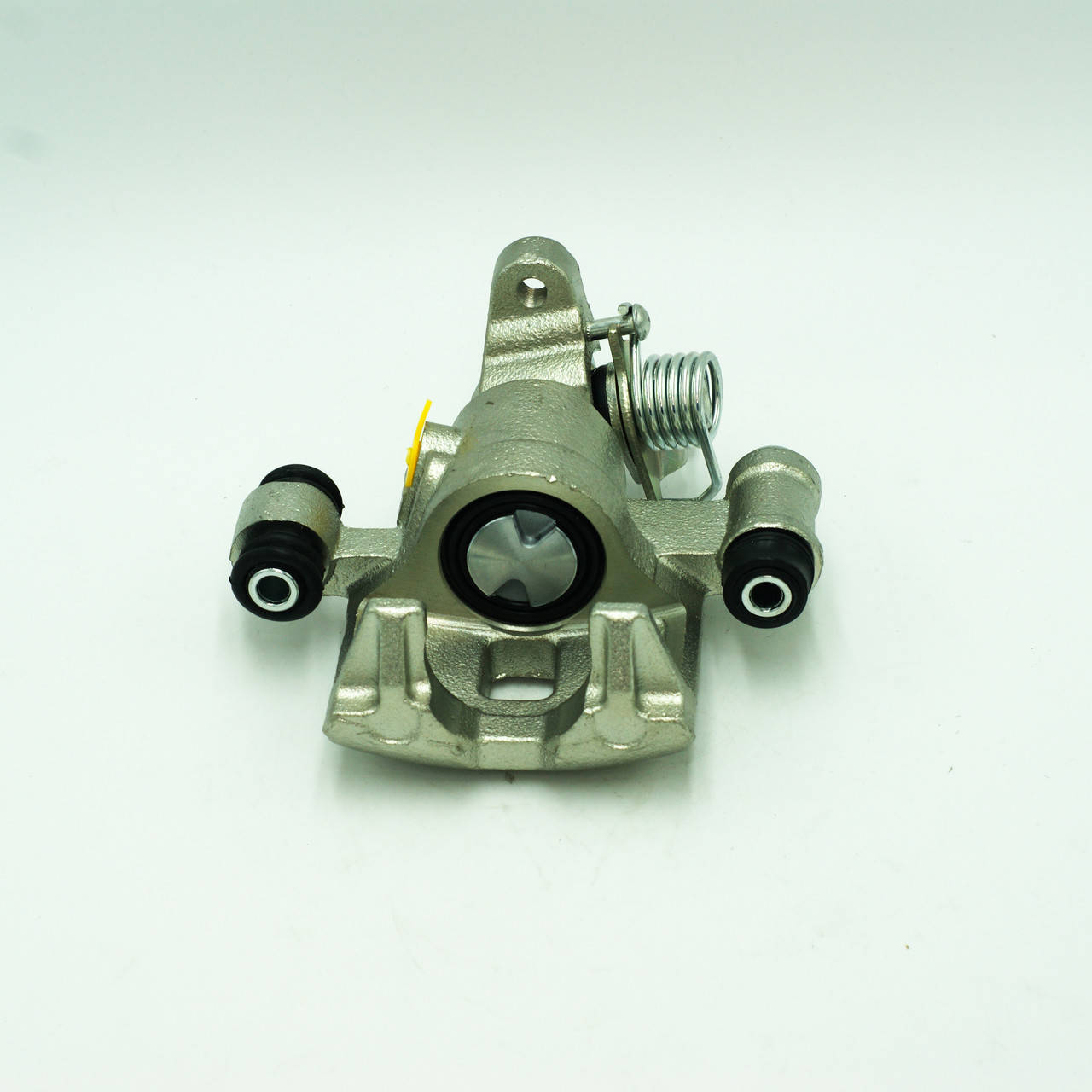 

Суппорт тормозной MAZDA 626 ( Мазда 626 ) задний правый GE7C-26-61X