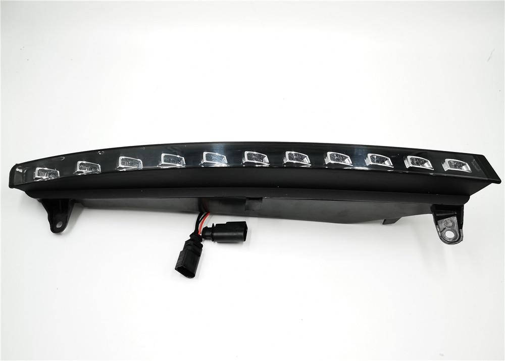 

Поворотник диодный Ауди Q7 (06-09 г.в.) 11LED