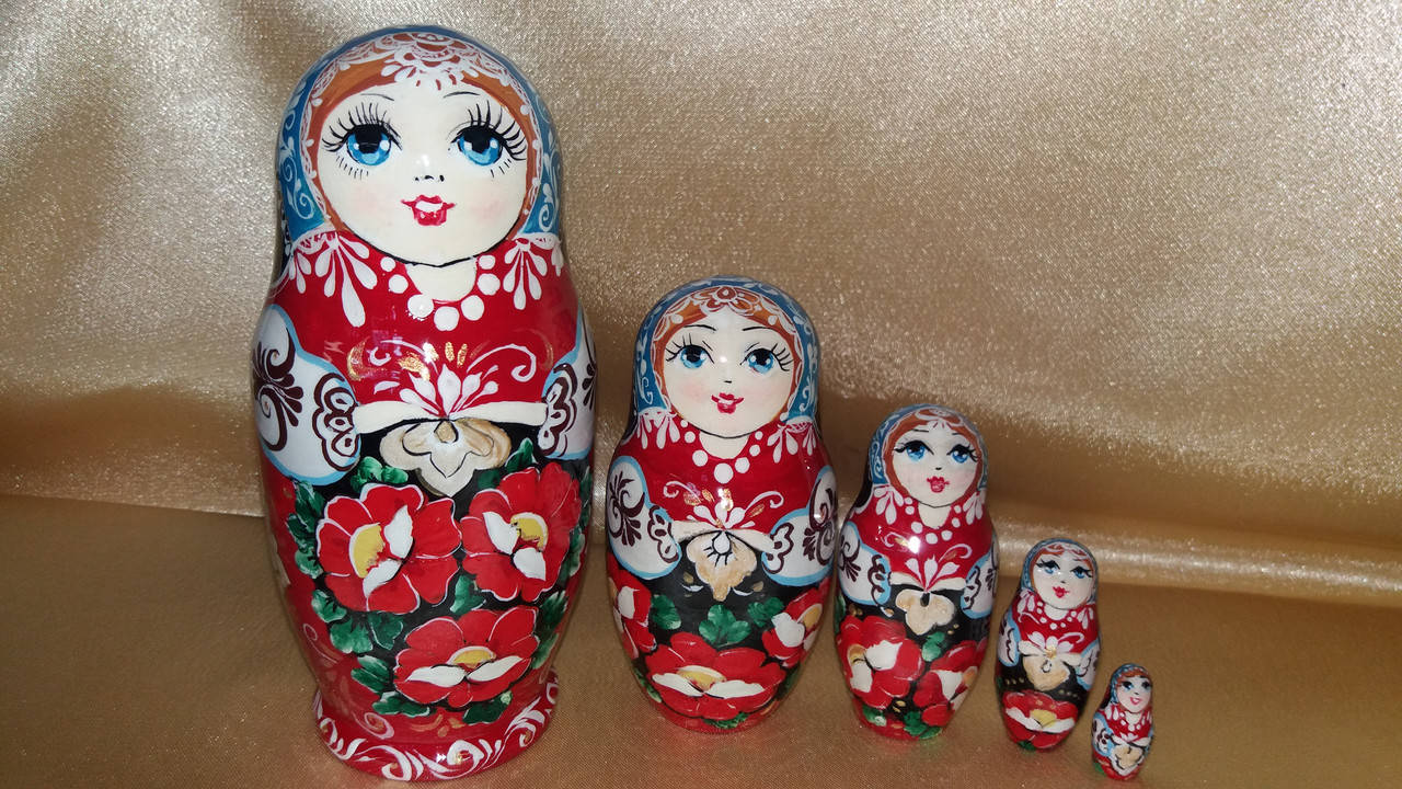 

Украинская Матрешка расписная 5 местная
