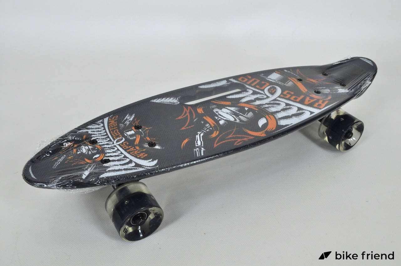 

Пенни борд Maraton Cool Wraps Customs со светящимися колесами, Черный