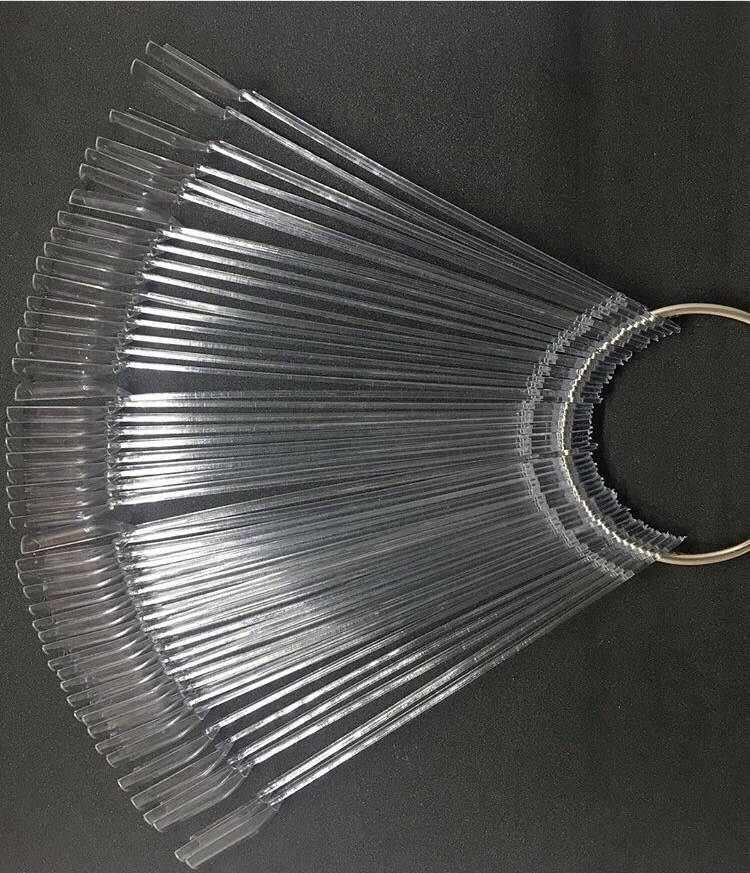 

Типсы-веер квадрат прозрачный на 50 образцов