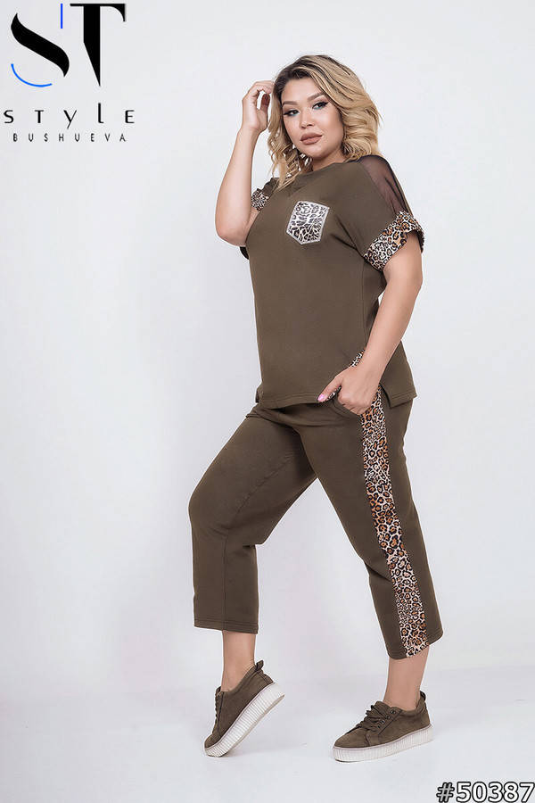 

Стильный летний легкий костюм двойка (футболка + штаны) в больших размерах