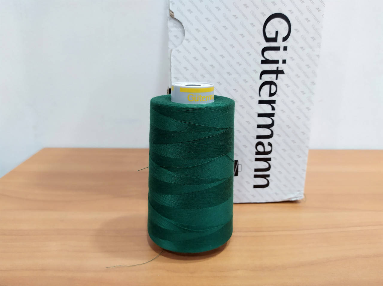 

Нитка Gutermann Perma core №120 5000м.