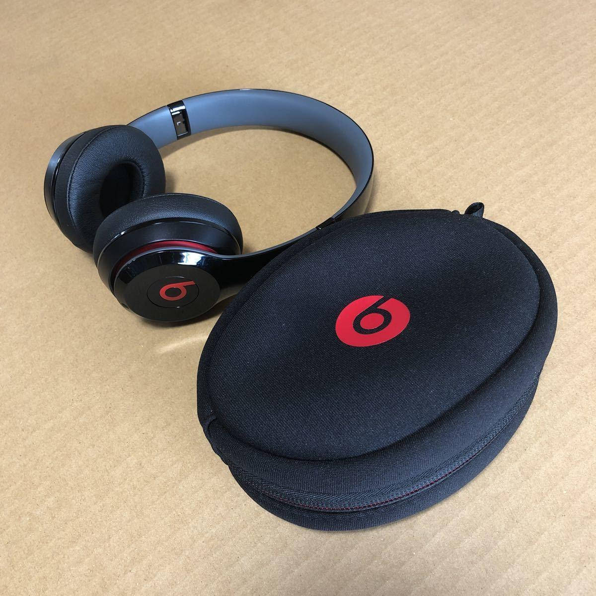 

Сумочка-чехол для наушников, гарнитуры и мелочей Кладовка