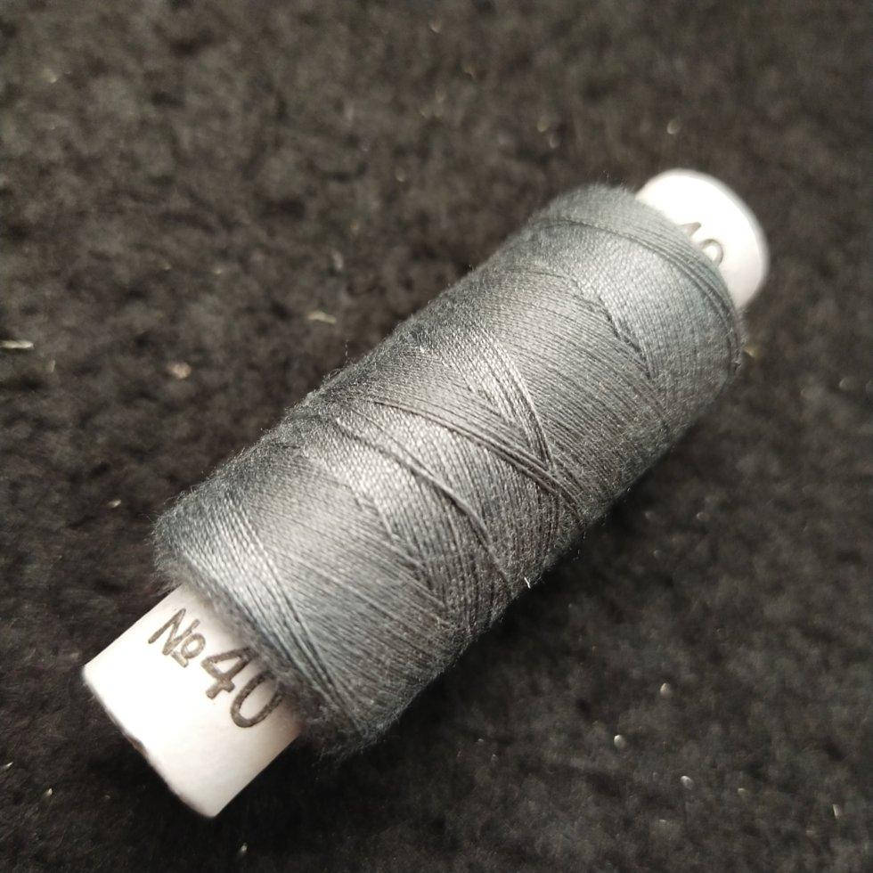 

115 Нитки в катушках, швейные 100 полиэстер 40/2 (боб 200м)