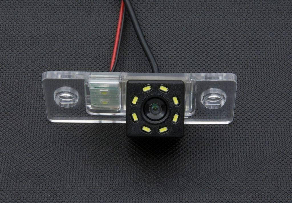 

Камера заднего вида штатная для Volkswagen Passat, Polo, Touareg, Tiguan. CCD 8 Led