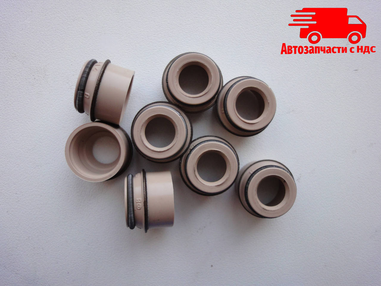 

Сальники клапанов ВАЗ 2108, 21083, 2109, 21099, 2113, 2114, 2115 (к-т 8 шт.) (пр-во АвтоВАЗ) 21080-100702686