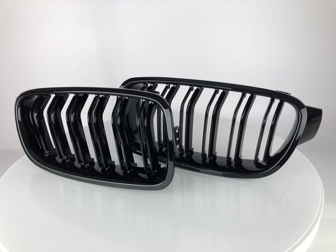

Решетка (ноздри) bmw f30/f31 стиль м3 (Глянец), Черный