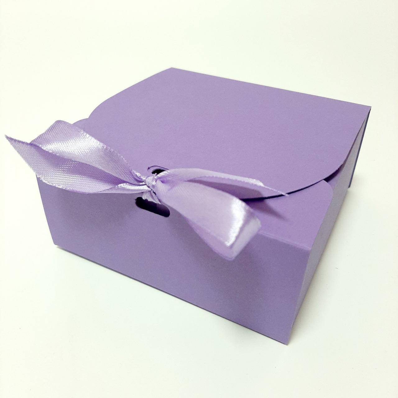 

Коробка маленькая сиреневая 115х115х50 мм, Фиолетовый