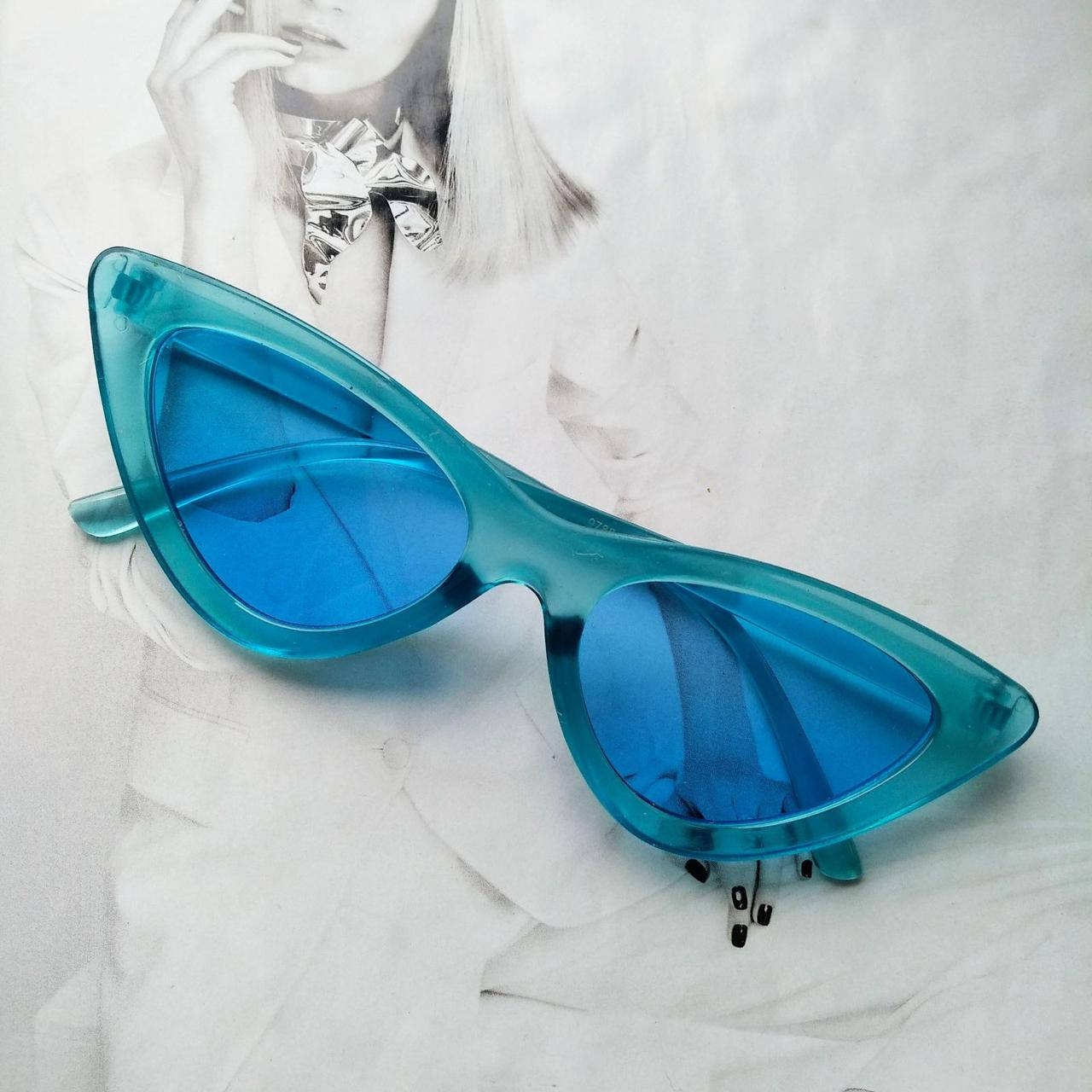 

Треугольные очки солнцезащитные кошачий глаз цветная оправа Голубой