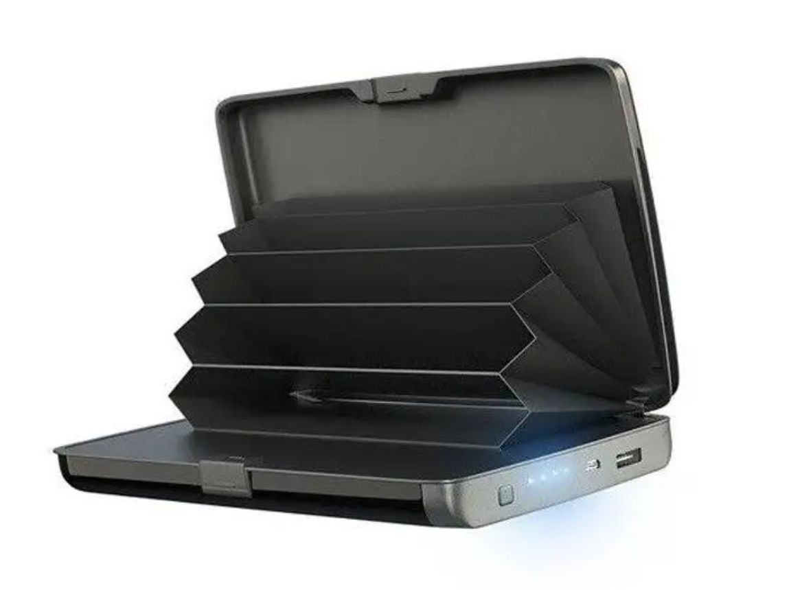 

Кошелек-повербанк E-charge Wallet 5000Mah