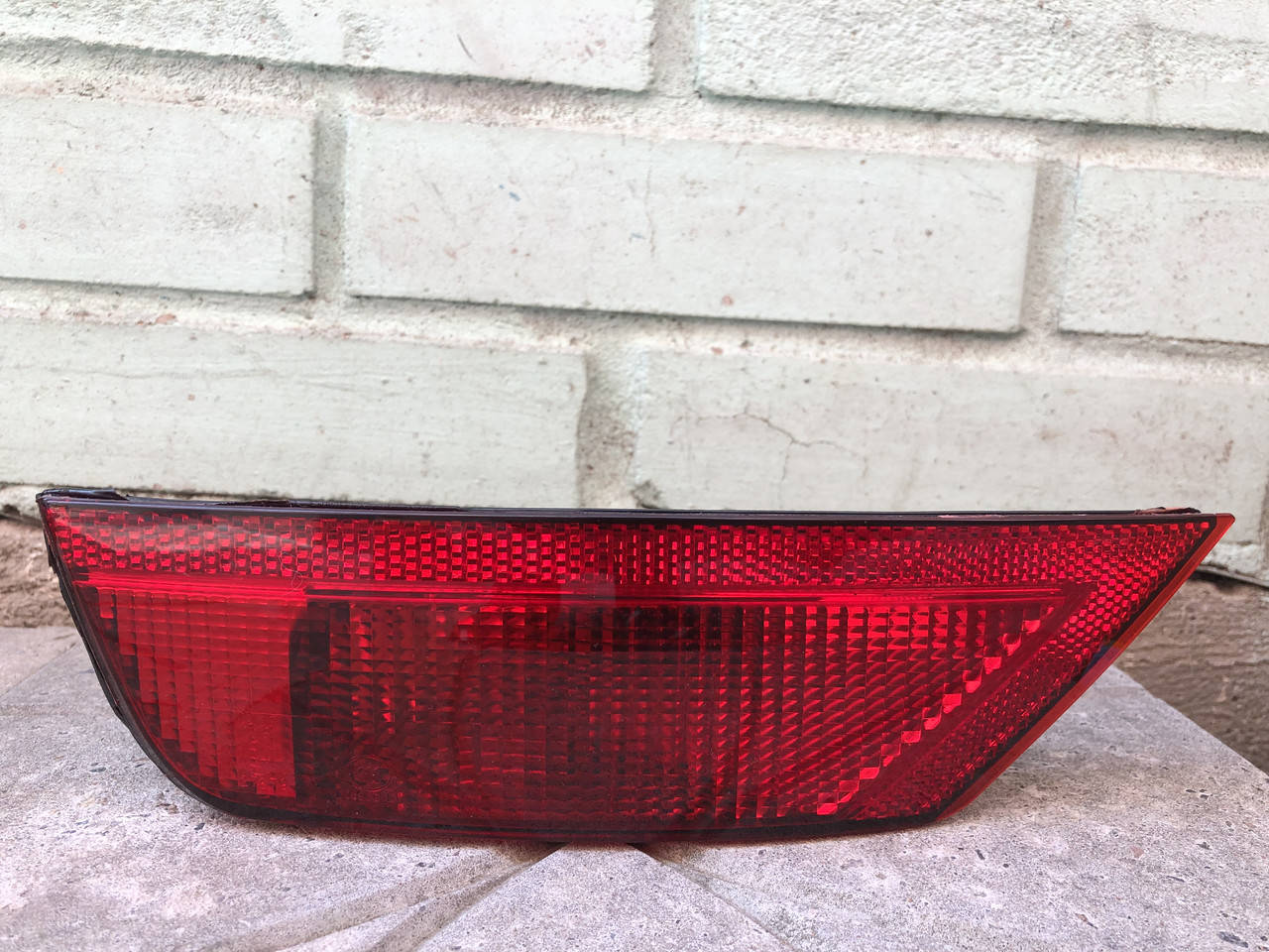 

Фонарь левый в бампер для Ford Escape / Kuga 2013-2020 (Depo) активный