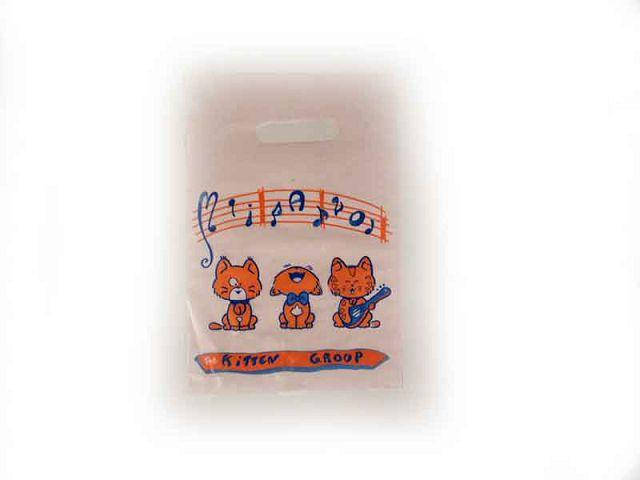 

Пакет полиэтиленовый подарочный маленький с вырубной ручкой (20*30) "КОТИК " ХВГ (100 шт)