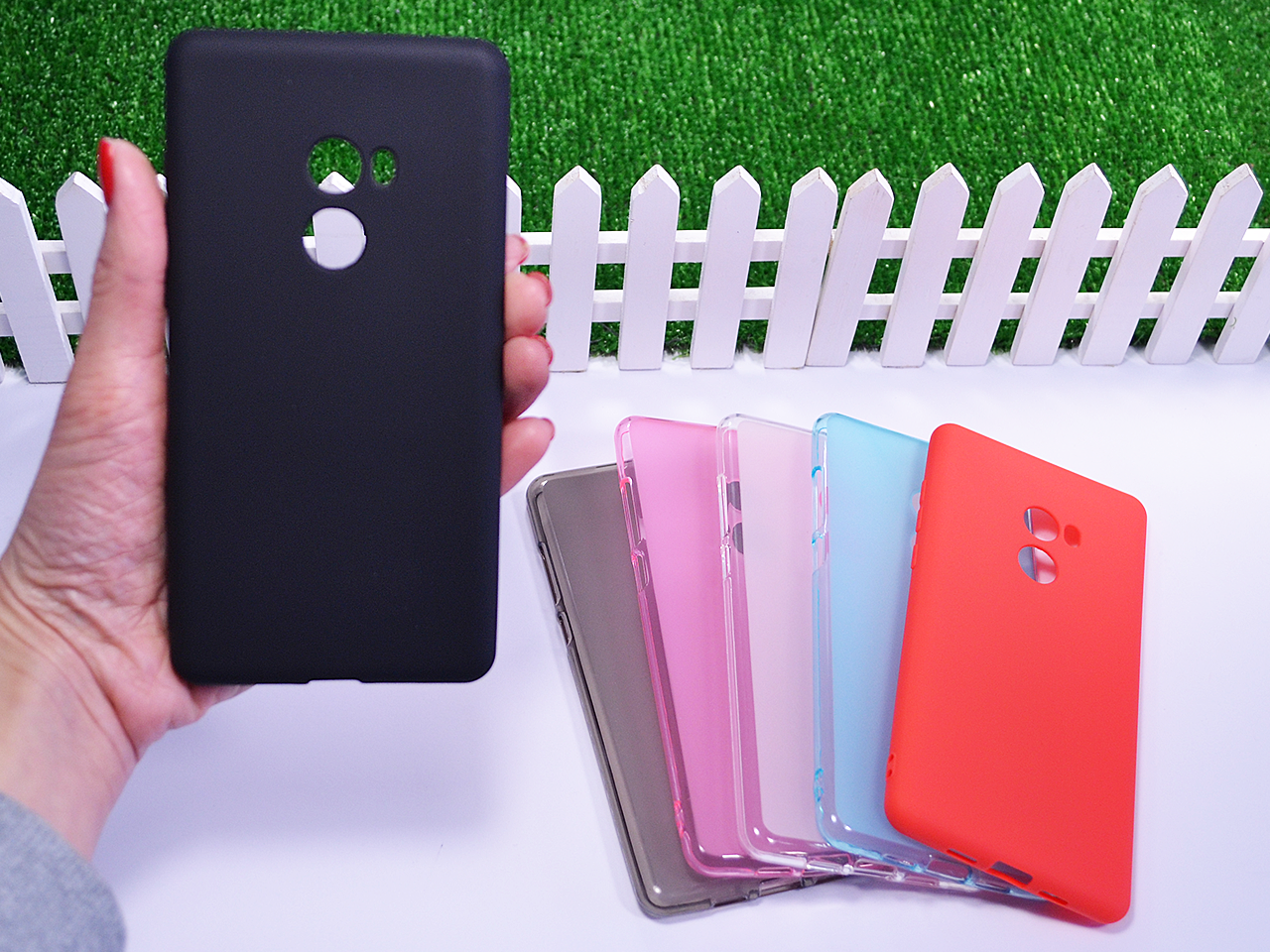 

Силиконовый TPU чехол для Xiaomi Mi Mix 2 / Mi Mix 2X