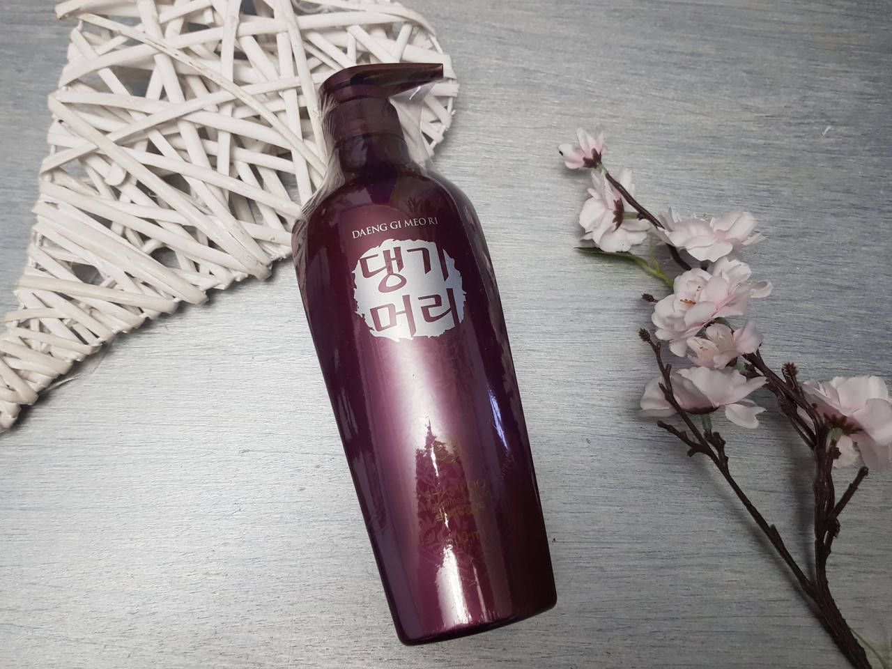 

Шампунь для поврежденных волос Daeng Gi Meo Ri Damaged Hair Type Shampoo 500 ml