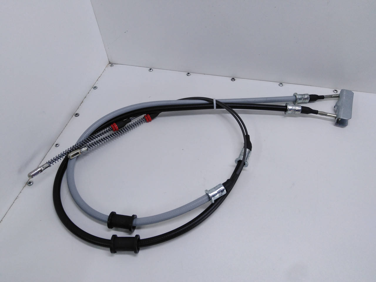 

Трос ручника Opel Astra F, Опель Астра Ф. Караван, универсал.