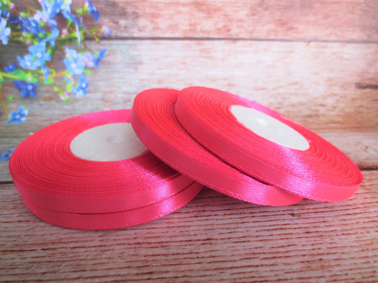 

Атласная лента 0,6 см, 33 м, цвет МАЛИНОВЫЙ